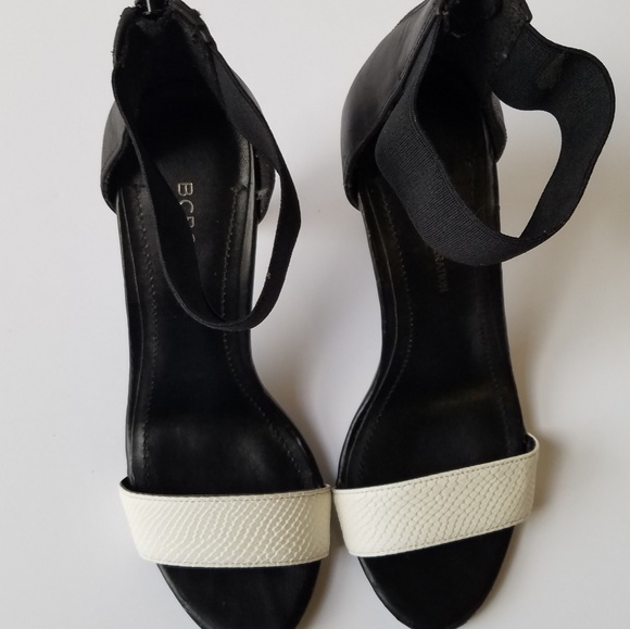 ⭐Host Pick!⭐ BCBGeneration Black and White Heels - Picture 4 of 7